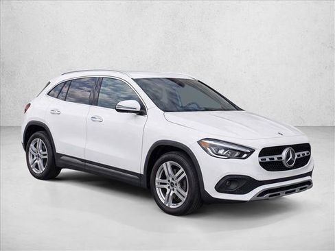 Used 2023 Mercedes-Benz GLA 250 4MATIC image 3