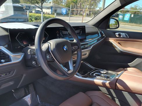 Used 2024 BMW X5 sDrive40i w/ Parking Assistance Package image 23