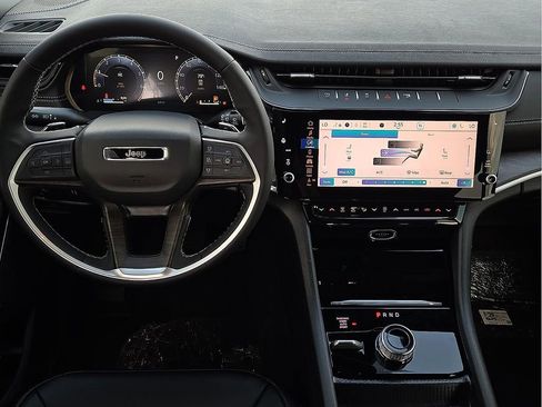 New 2026 Jeep Grand Cherokee L Limited image 12