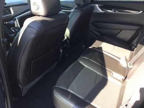 Used 2025 Cadillac XT5 Premium Luxury AWD/4WD image 13