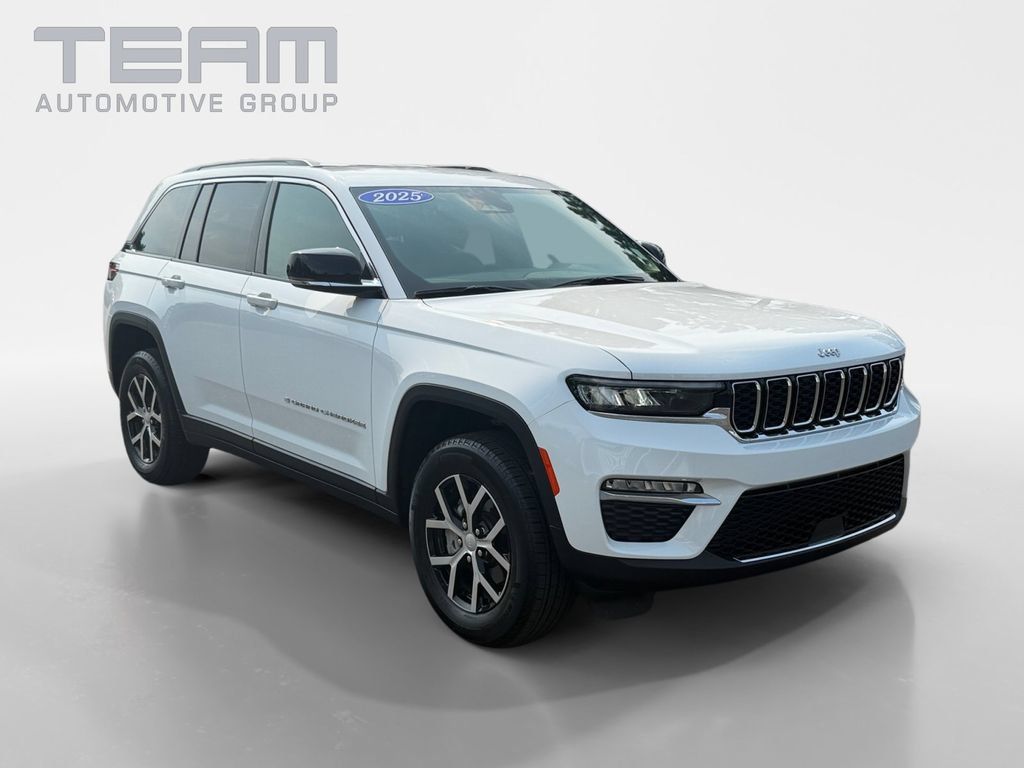 Certified 2025 Jeep Grand Cherokee Limited w/ Trailer Tow Package AWD/4WD image 1