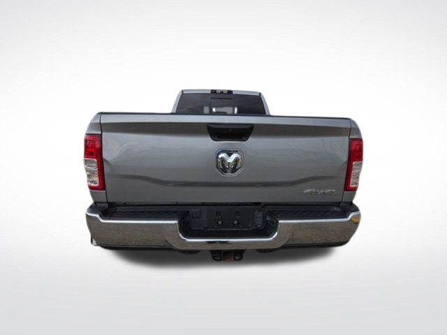 Used 2024 RAM 3500 Tradesman w/ Chrome Appearance Group AWD/4WD image 8