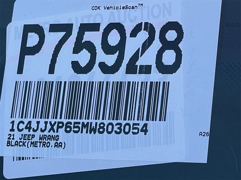 Used 2021 Jeep Wrangler Unlimited Sahara image 32