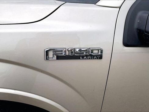 Used 2018 Ford F150 Lariat w/ Equipment Group 502A Luxury AWD/4WD image 6