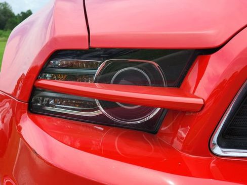 Used 2014 Ford Mustang Convertible RWD image 12