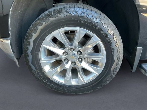 Used 2021 Chevrolet Silverado 1500 LTZ AWD/4WD image 9