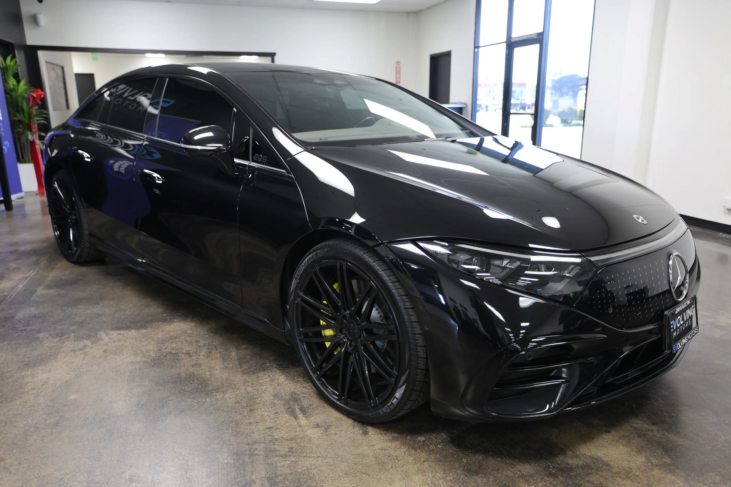 Used 2022 Mercedes-Benz EQS 580 4MATIC Sedan image 7