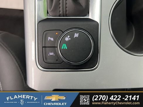 Used 2024 Chevrolet Blazer LT w/ Midnight/Sport Edition FWD image 31