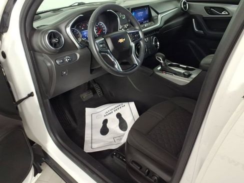 Used 2021 Chevrolet Blazer LT FWD image 13