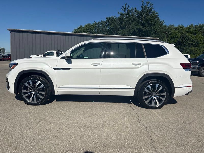 Used 2023 Volkswagen Atlas SEL Premium AWD/4WD image 6