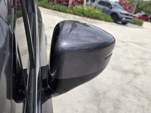 Used 2018 Honda Odyssey Elite image 18