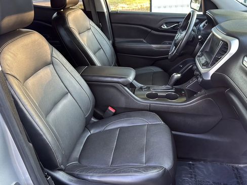 Used 2017 GMC Acadia SLT AWD/4WD image 25