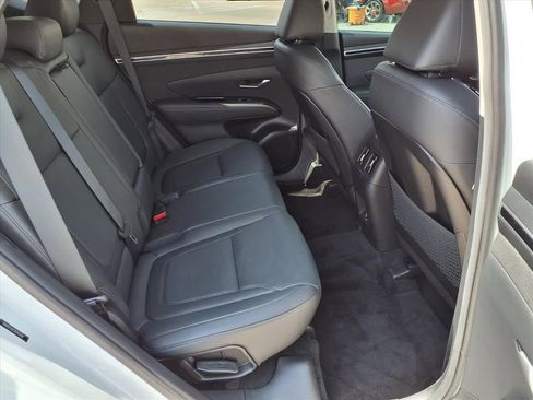 Used 2022 Hyundai Tucson Limited FWD image 13