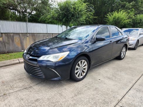 Used 2016 Toyota Camry XLE FWD image 3