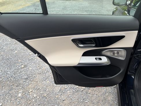 Used 2024 Mercedes-Benz E 350 4MATIC Sedan image 26