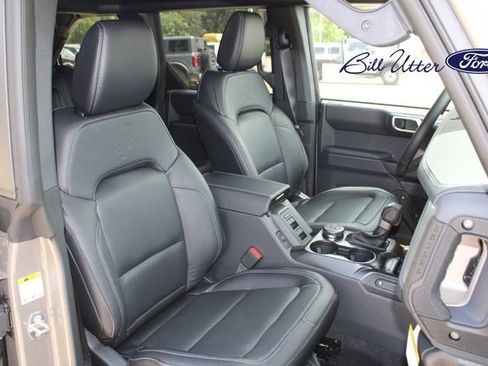 New 2026 Ford Bronco Outer Banks AWD/4WD image 7