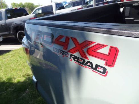 Used 2023 Toyota Tacoma TRD Off-Road image 17