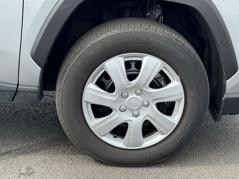 Used 2025 Toyota RAV4 LE image 18