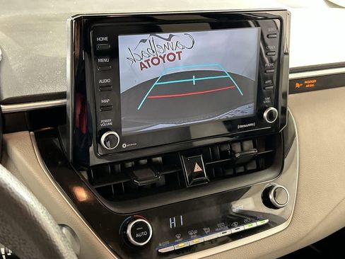 Used 2022 Toyota Corolla LE image 17