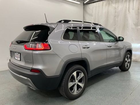 Used 2022 Jeep Cherokee Limited AWD/4WD image 7