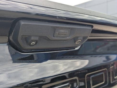 Used 2022 Chevrolet Silverado 1500 Custom image 17