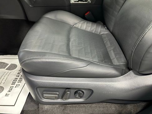 Used 2025 Toyota 4Runner TRD Off-Road Premium image 14