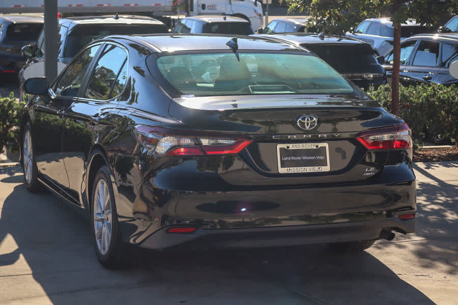 Used 2022 Toyota Camry LE w/ Cold Weather Package AWD/4WD image 4