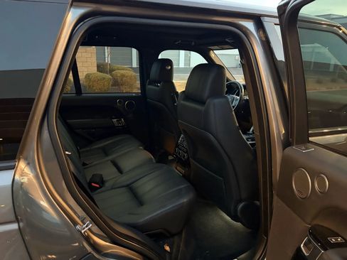 Used 2016 Land Rover Range Rover HSE image 15