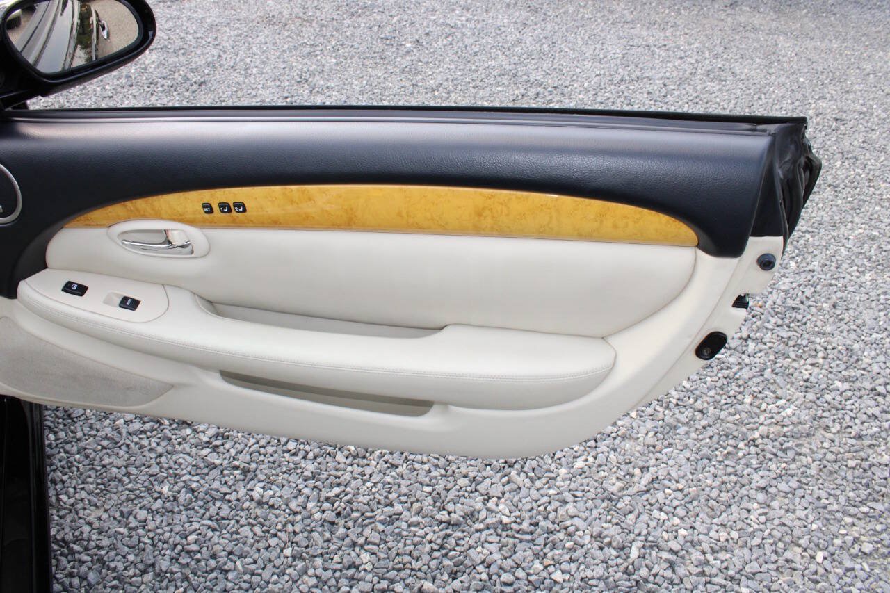 Used 2003 Lexus SC 430 Convertible RWD image 25