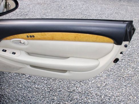 Used 2003 Lexus SC 430 Convertible RWD image 25
