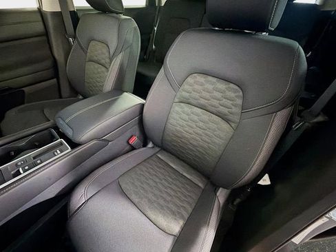 New 2026 Nissan Pathfinder SV image 11