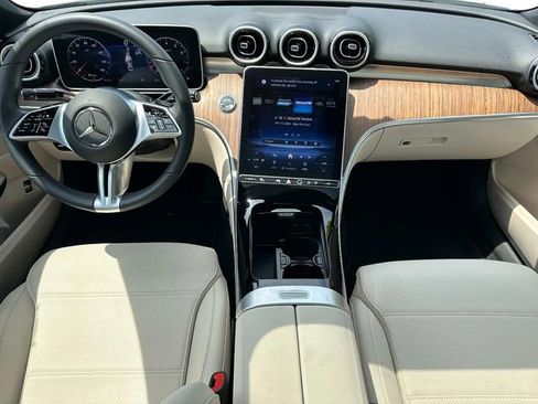 Used 2025 Mercedes-Benz C 300 4MATIC Sedan image 13