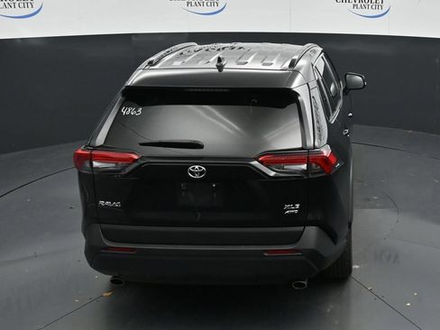 Used 2025 Toyota RAV4 XLE AWD/4WD image 23