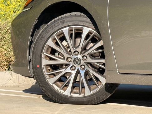 Used 2021 Lexus ES 350 w/ Premium Package image 6