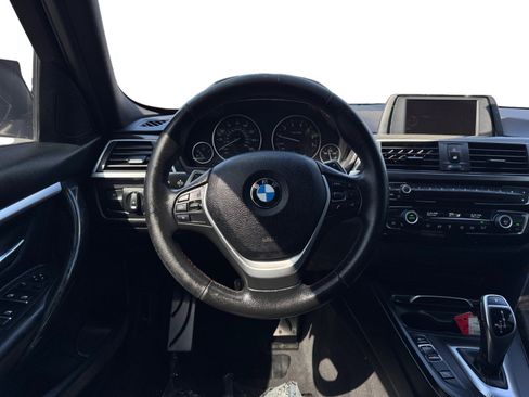Used 2017 BMW 330i Sedan RWD image 12