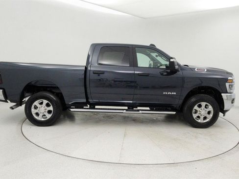 Used 2026 RAM 2500 Big Horn AWD/4WD image 6