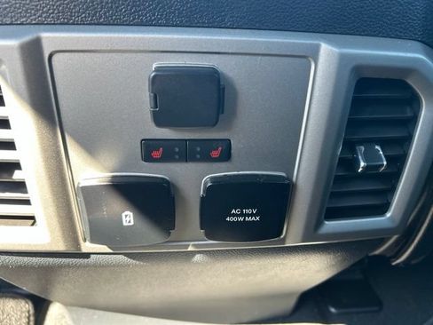 Used 2022 Ford F250 Lariat w/ Lariat Ultimate Package AWD/4WD image 18