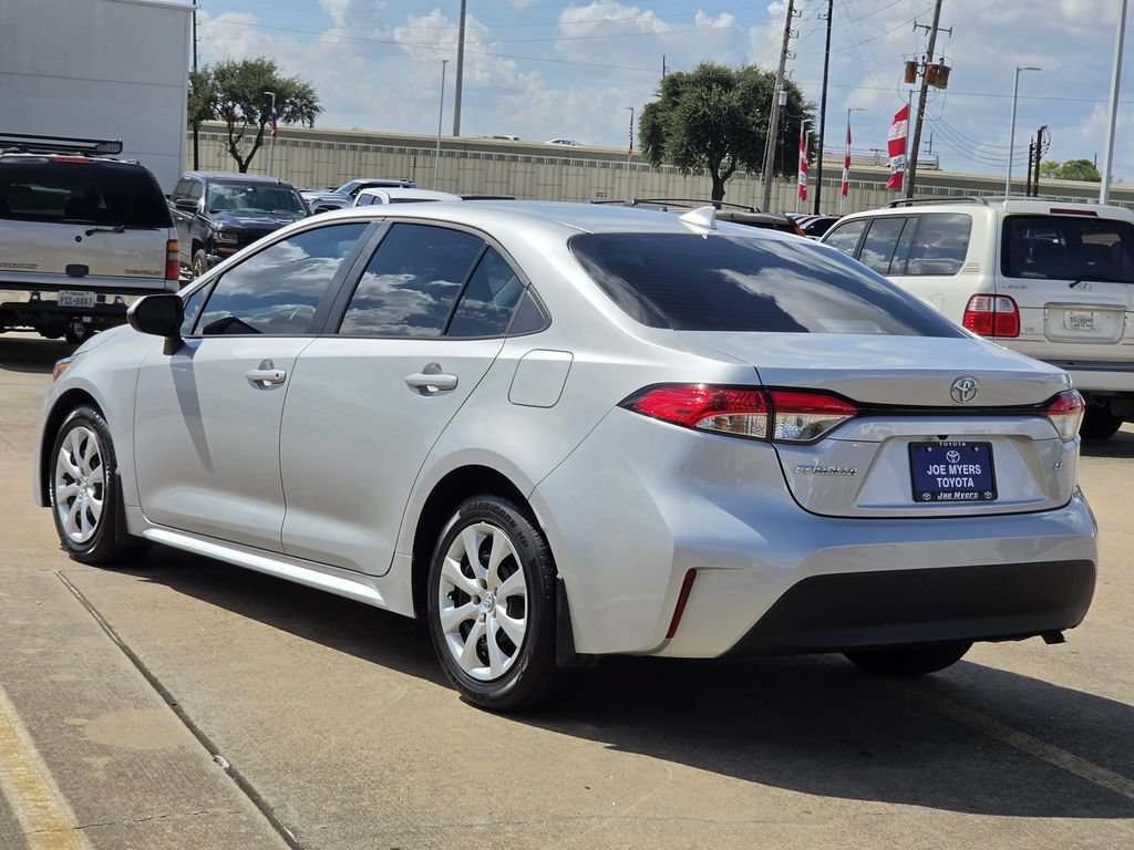 Used 2026 Toyota Corolla LE FWD image 7