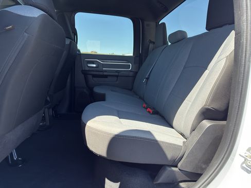Used 2021 RAM 2500 Big Horn AWD/4WD image 10