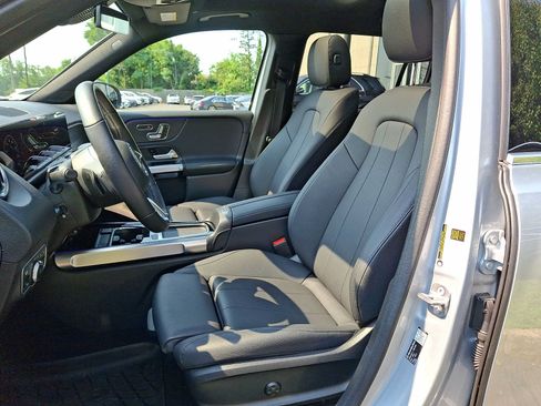 Used 2026 Mercedes-Benz GLB 250 4MATIC image 10