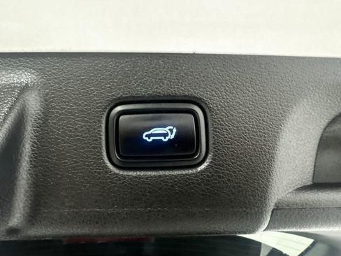 Used 2022 Hyundai Palisade SEL w/ Premium Package image 38