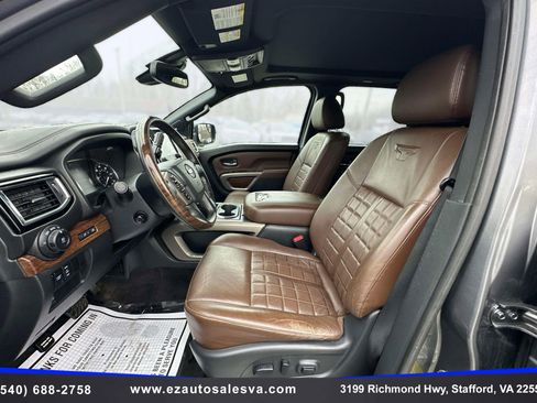 Used 2021 Nissan Titan Platinum Reserve w/ Moonroof Package image 14