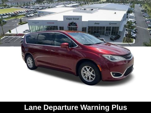 Used 2020 Chrysler Pacifica Touring w/ Advanced Safetytec Group FWD image 12