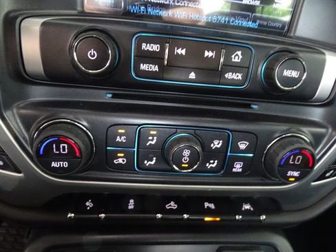 Used 2018 GMC Sierra 1500 SLT AWD/4WD image 13