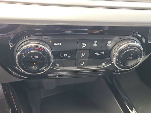 New 2026 Chevrolet Trax LT w/ Midnight Edition FWD image 26