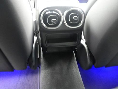 Used 2025 Mercedes-Benz GLC 300 GLC 300 image 21