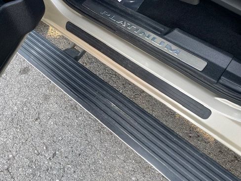 Used 2017 Ford Expedition EL Platinum image 9