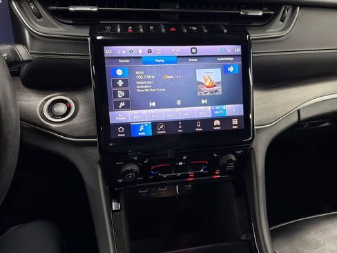 Used 2021 Jeep Grand Cherokee L Limited image 29