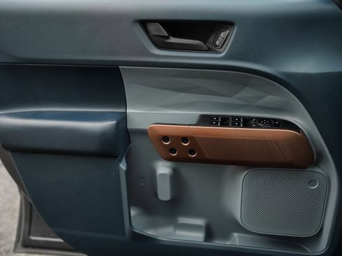 Used 2022 Ford Maverick Lariat w/ Equipment Group 500A Standard image 33