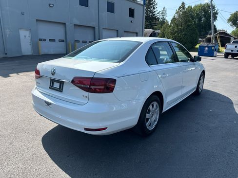 Used 2017 Volkswagen Jetta S FWD image 3